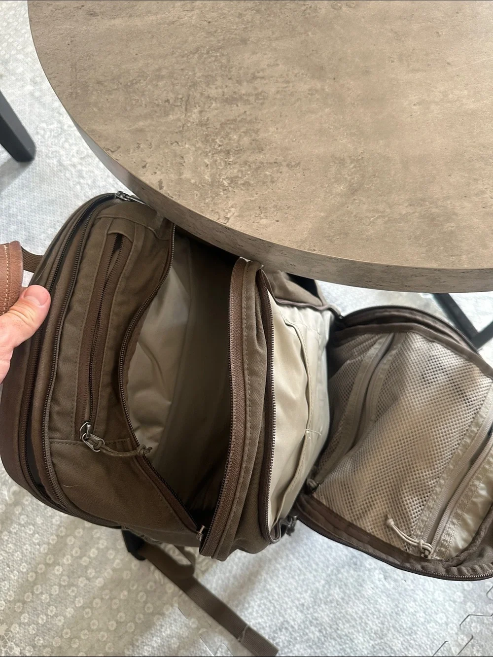 Fjällräven Räven 28L Backpack – Green – Excellent Condition